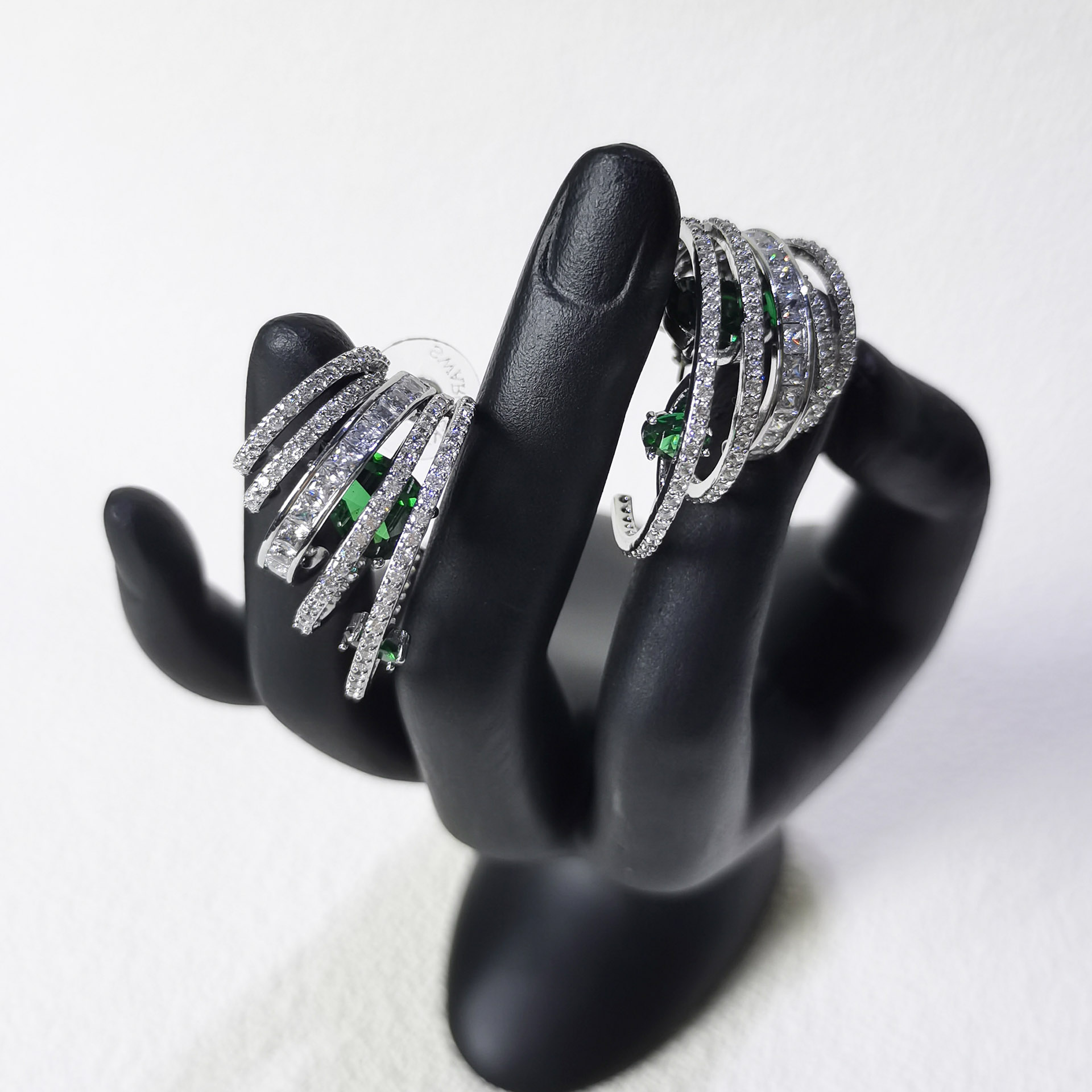 New Trend Sparkling Green Crys - огляд і ціна Layered Necklace Set