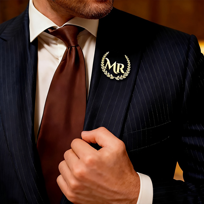 Custom Initials Gold Laurel Br - огляд і ціна Brooch Pin Gold